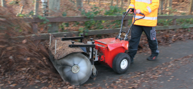 Аккумуляторная подметальная машина TIELBUERGER tu 1000 + tk 1100 в Екатеринбурге