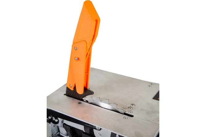 Торцовочная пила Вихрь ПТ-210К в Екатеринбурге