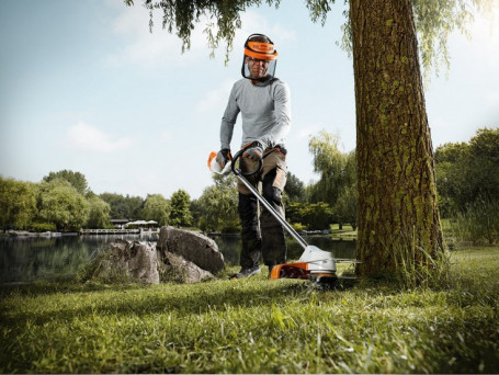 Мотокоса аккумуляторная STIHL FSA 65 с AutoCut C4-2, AP 100 и AL 100 в Екатеринбурге