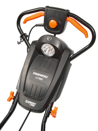 Снегоуборщик электрический Daewoo DAST 3000E в Екатеринбурге