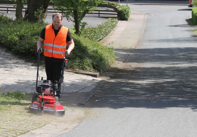 Машина для чистки плитки и брусчатки Tielbuerger TW50X в Екатеринбурге