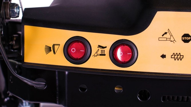 Снегоуборщик Champion ST861BS в Екатеринбурге