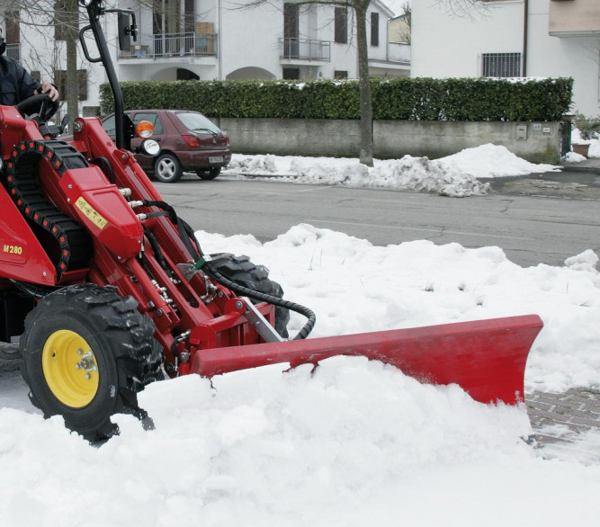 Многофункциональная машина Gianni Ferrari Turboloader M 280 28 л.с. в Екатеринбурге