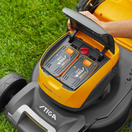 Аккумуляторная газонокосилка Stiga COLLECTOR 548 S AE с акк. и ЗУ