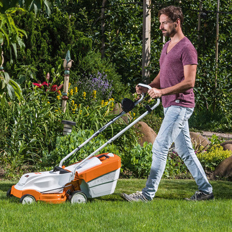 Аккумуляторная газонокосилка Stihl RMA 235, без аккумулятора и зарядного устройства в Екатеринбурге
