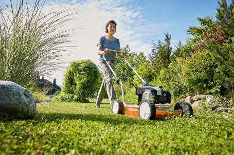 Газонокосилка STIHL RM 2 R бензиновая мульчирующая в Екатеринбурге