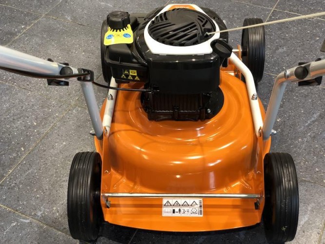 Газонокосилка STIHL RM 2 R бензиновая мульчирующая в Екатеринбурге