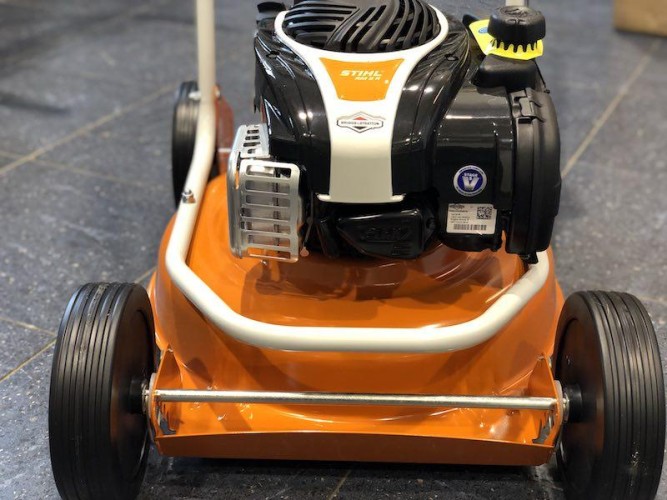 Газонокосилка STIHL RM 2 R бензиновая мульчирующая в Екатеринбурге