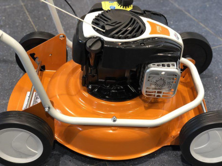 Газонокосилка STIHL RM 2 R бензиновая мульчирующая в Екатеринбурге