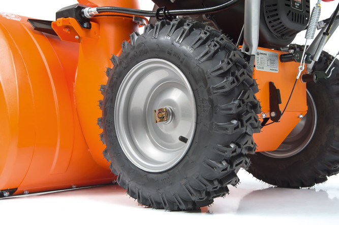 Снегоуборщик бензиновый Daewoo DAST 1080 в Екатеринбурге