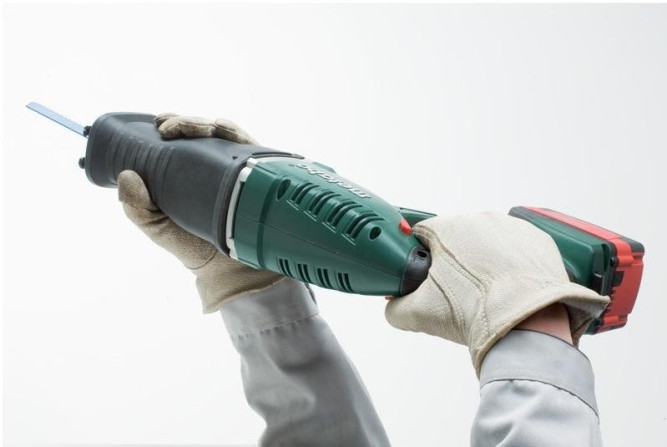Аккумуляторная сабельная пила Metabo ASE 18 LTX 602269650 в Екатеринбурге