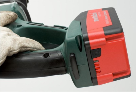 Аккумуляторная сабельная пила Metabo ASE 18 LTX 602269650 в Екатеринбурге