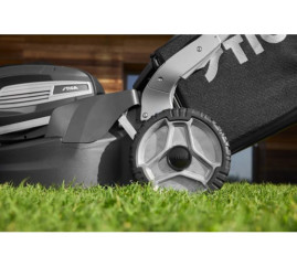 Аккумуляторная газонокосилка Stiga TWINCLIP 950 SQ AE