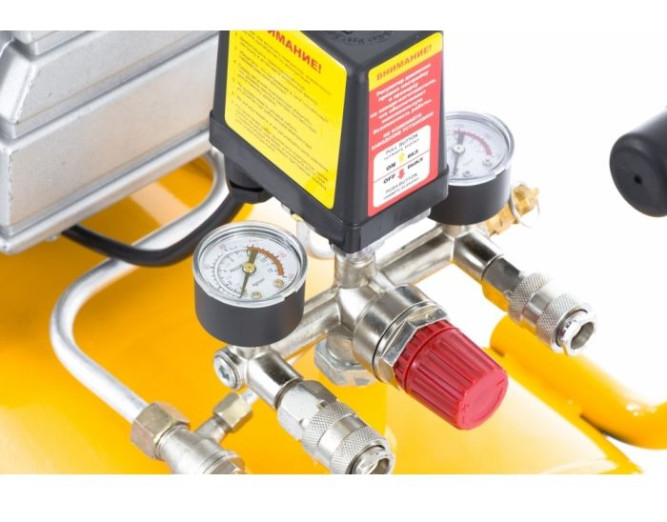 Компрессор воздушный DENZEL PC 1/50-205 в Екатеринбурге